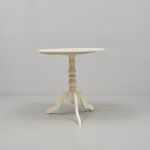 1261 2466 PEDESTAL TABLE